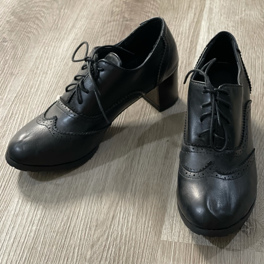 Oxford heels
